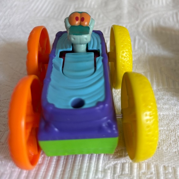 McDonalds Disney 101 Dalmations Flip Car Set - Picture 3 of 5